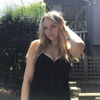 Full leaked Abby drake private onlyfans photo