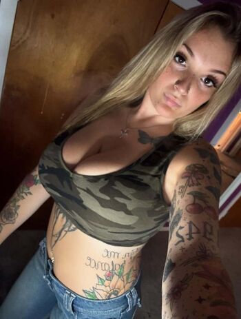 Full leaked Abbylovesclout private onlyfans photo