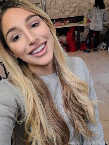 Full leaked Abella danger  page private onlyfans photo