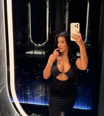 Full leaked Abida private onlyfans photo