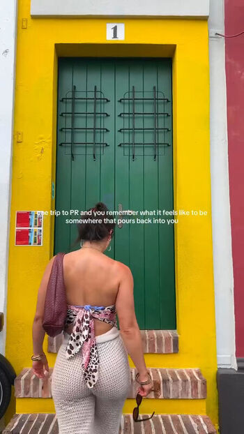 Full leaked Abimartinezre page private onlyfans photo