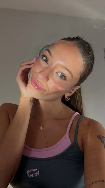 Full leaked Abril carnevalle private onlyfans photo