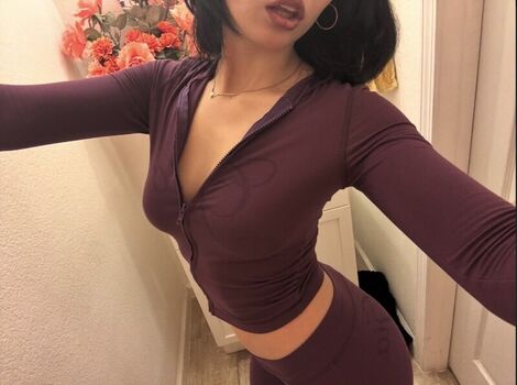 Full leaked Aconitumlilah private onlyfans photo