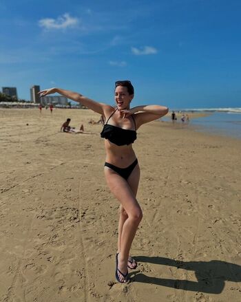 Adara Toop