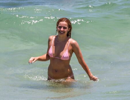 Full leaked Addison rae  page private onlyfans photo