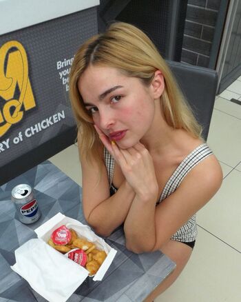 Full leaked Addison rae  page private onlyfans photo