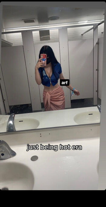 Full leaked Adorble private onlyfans photo