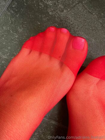 adriana.feetgirl