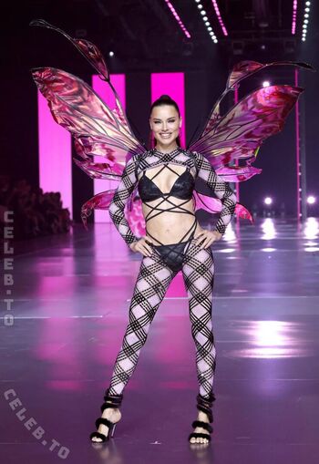 Full leaked Adriana lima private onlyfans photo