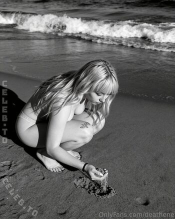 Full leaked Aelarax private onlyfans photo