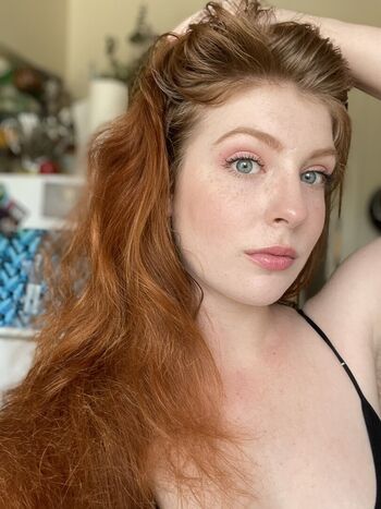 Full leaked Aeris milan private onlyfans photo