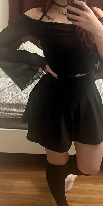 Full leaked Aerylla va private onlyfans photo