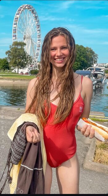 Full leaked Affe auf bike  page private onlyfans photo