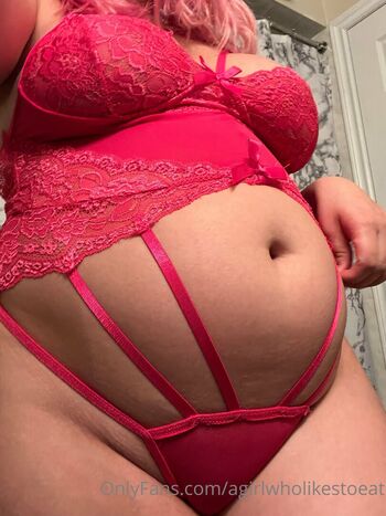 Full leaked Agirlwholikestoeat private onlyfans photo