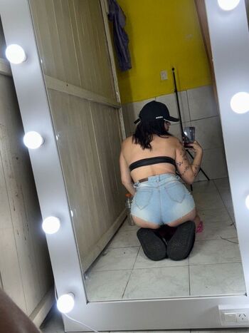 Full leaked Aguss abril private onlyfans photo