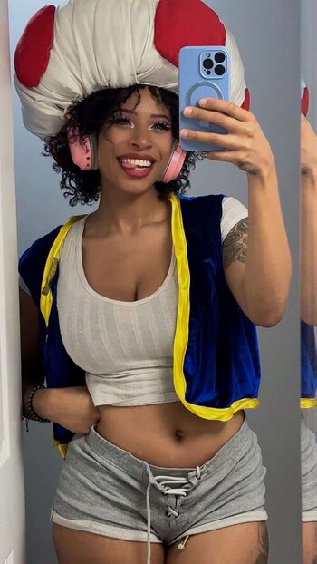 Full leaked Ahquamarine  page private onlyfans photo