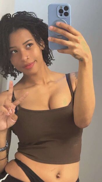 Full leaked Ahquamarine private onlyfans photo