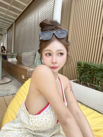 Full leaked Ai fei private onlyfans photo