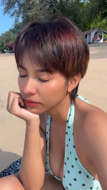 Full leaked Aienabatrisaa private onlyfans photo