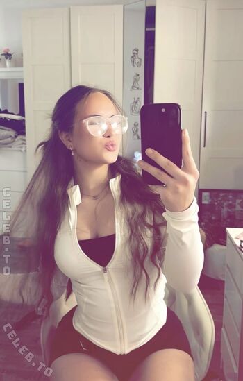 Full leaked Aileen slf private onlyfans photo