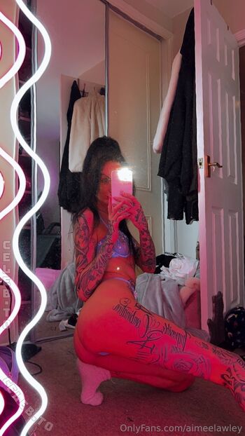 Full leaked Aimeelawley private onlyfans photo