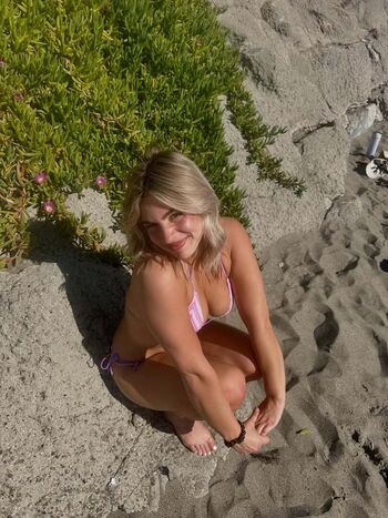 Full leaked Ainsley rolstad page private onlyfans photo