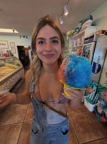 Full leaked Ainsley rolstad private onlyfans photo