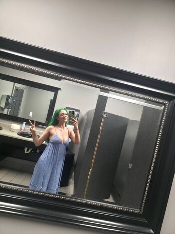 Full leaked Airica demia private onlyfans photo