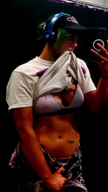 Full leaked Airica demia private onlyfans photo