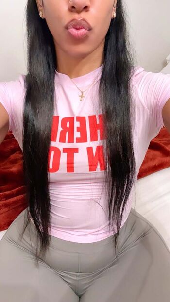 Full leaked Aishaaamarie private onlyfans photo