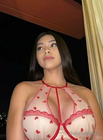 Full leaked Aishah sofey page private onlyfans photo