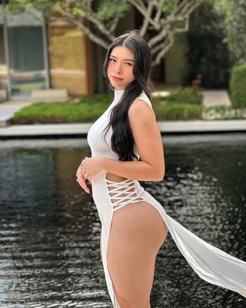 Full leaked Aishahs sofey private onlyfans photo