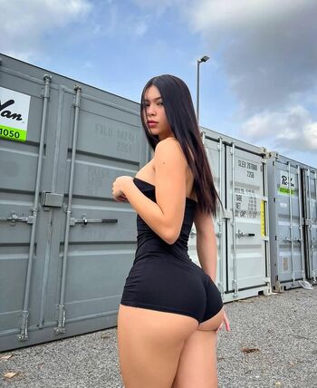 Full leaked Aishahs sofey private onlyfans photo