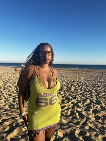Full leaked Aishamoshope page private onlyfans photo