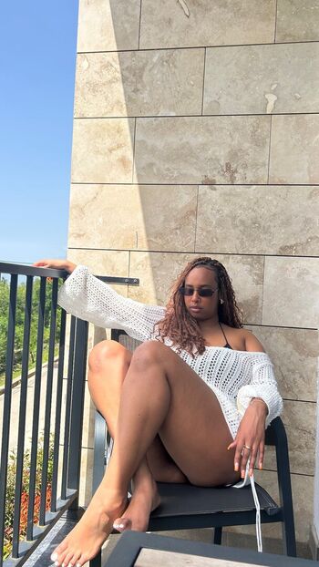 Full leaked Aishamoshope private onlyfans photo