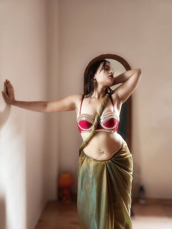 Full leaked Aishee ganguly private onlyfans photo