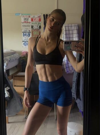 Full leaked Aiva pinches page private onlyfans photo