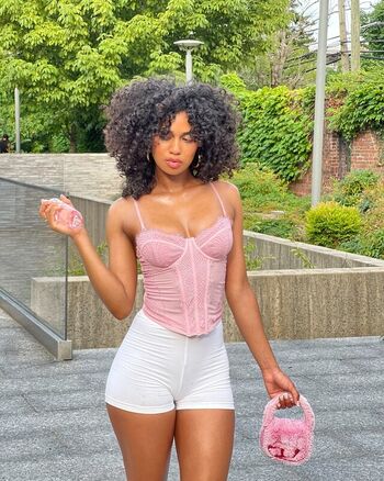 Full leaked Aixa jahara private onlyfans photo