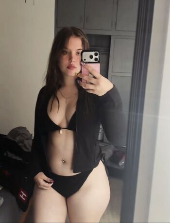 Full leaked Akiraklotz private onlyfans photo