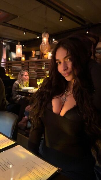 Full leaked Akirya private onlyfans photo