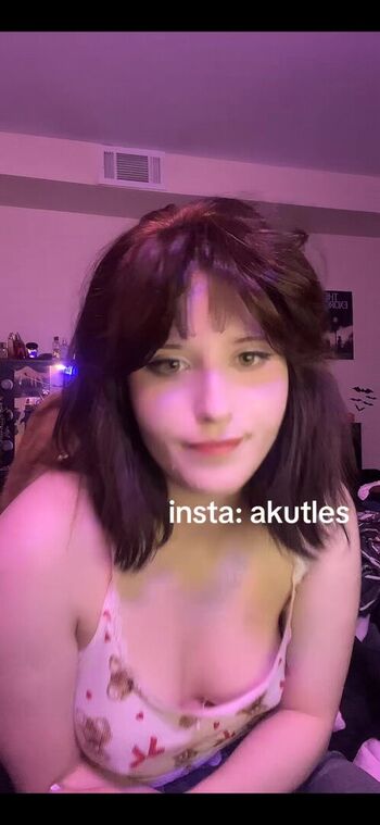 Akutles