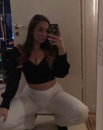 Full leaked Alxxandra private onlyfans photo