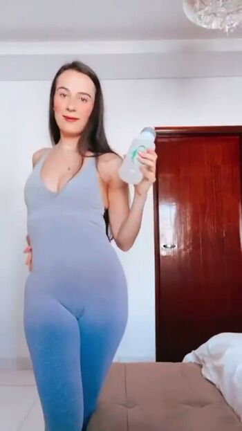 Full leaked Alaine crissie private onlyfans photo
