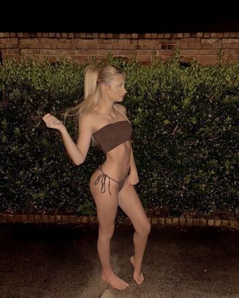 Full leaked Alana wood private onlyfans photo