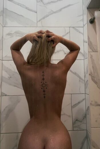 Full leaked Alana wood private onlyfans photo
