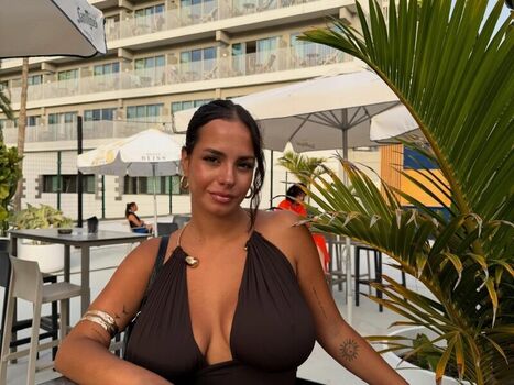 Full leaked Albaagdiazz private onlyfans photo