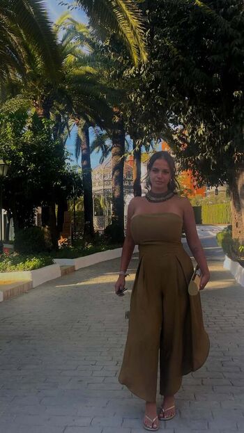 Full leaked Albaagdiazz private onlyfans photo
