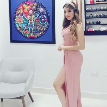 Full leaked Ale valencia page private onlyfans photo