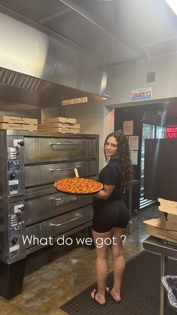 Full leaked Aleaarose private onlyfans photo
