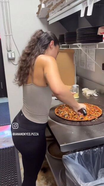 Full leaked Aleaarose private onlyfans photo